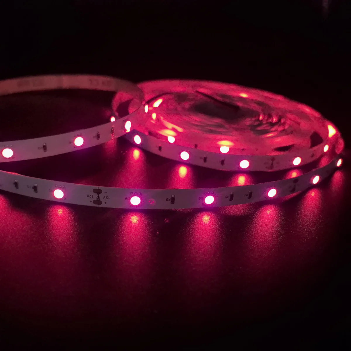 730–735nm SMD5050 DC12V Infrared LED Strip Light – High Power Far Red for Plants, 30/60/120 LEDs/m, 5 Meters, IP00/IP65